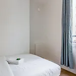 Nice flat two steps to Folies-Bergères at the heart of Paris - Welkeys