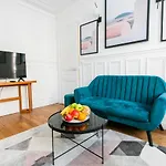 Private Apartment St Germain-Le Bon Marche