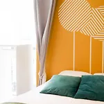 Green apartment near Montmartre&Opéra