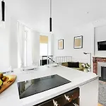 Elegant Apartment - 1Br-2P - Next To Nation