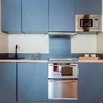 Superb & Calm Flat Near Champs Elysees In Paris - Welkeys