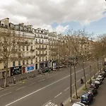 Spacious T2 Boulevard Beaumarchais