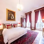 Maison de Lignières - Bed&Breakfast - Paris quartier Champs-Elysées