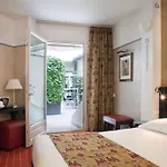 Hotel Eiffel Seine
