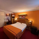 Le Nouvel Hotel Du Theatre