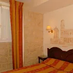Familia Hotel