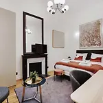 Beautiful Apt -1Br-4P- Tour Eiffel - Invalides
