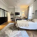 Cozy Studio Champs Elysee Arc De Triomphe 2