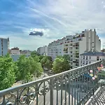 Beautiful Apartment In Belleville