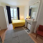 Home Sweet Home Sacré-Coeur Trudaine