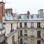 Charmant Studio Au Coeur Des Champs Elysees