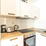 18 Luxury Parisien Home Montorgueil 2