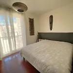 Champs Elysees Et Parc Monceau : Charmant Logement Lumineux