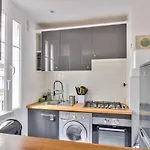 Charming Apartment In Paris