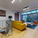 Superbe Loft Avec Patio - Tour Eiffel