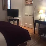 Hotel Suites Unic Renoir Saint-Germain