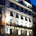 Queens Boutique Hotel