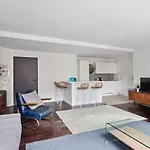 Modern & Cosy 1 Bedroom Apartment In Paris