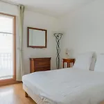 Beaudelaire Center Residence