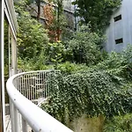 Appartement Avec Vue Sur Le Jardin Bohème Bachelet