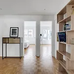 Le Contemporain - Paris