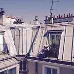 Montmartre Sous Les Toits