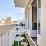 Luxurious Studio Republique Pierre Leve Free Netflix