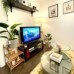 Charming Flat Near Champs Elysees City Center