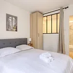 Branded New 4 Bdrs Flat - Huge Terrace - Prime Loc