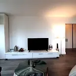 Spacious Apartment In Paris Place Des Fetes