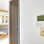 Pick A Flat\'S Apartments In Champs Elysees - Rue Du Colisee