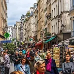 Cosy And New Studio In The Heart Of Paris