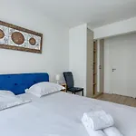 Branded New 4 Bdrs Flat - Huge Terrace - Prime Loc