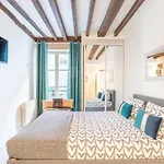 Ternes Cozy Studio