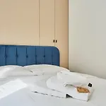 Apartment Louvre Museum By Studio Prestige