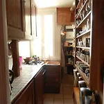 Very Large Private Room With Own Bathroom, In Montmartre Apartment