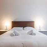 Veeve - Pompidou Hideaway