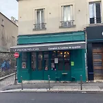 Studio calme et éclairé proche de Nation A