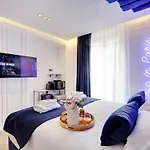 Couples Getaway Unit With Jacuzzi - City Center
