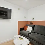 342 Suite Elena - Stunning Parisian Apartment