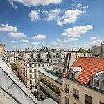 Paris Centre Dernier Etage Vue Ascenseur