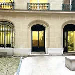 New Eiffel Tower View Studio / Paris Etoile