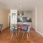 Cosy & Premium Apartment Near The Louvre & Quartier Latin