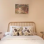Cosy & Premium Apartment Near The Louvre & Quartier Latin