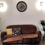 Sweet Apartment Paris Gambetta