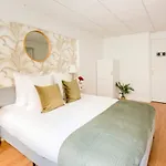 Cozy Apartment - Marais - Pelee
