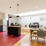 Charming Apartment - Buttes Chaumont 10P3Br
