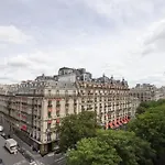 Jolie Appartement Paris Champs Elysee