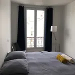 Charming Apartment In Montmartre