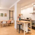 Design Architect Loft For 10 Guests Near Metro